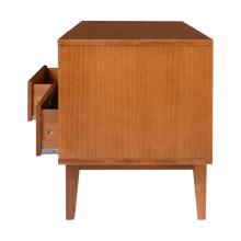 Lowboard Charme - Fernsehtisch mit Design im Retro-Stil - Memomad