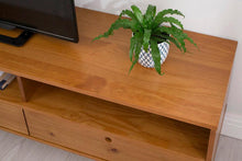 Lowboard Charme - Fernsehtisch mit Design im Retro-Stil - Memomad