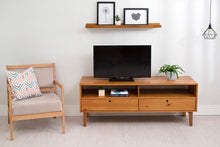 Lowboard Charme - Fernsehtisch mit Design im Retro-Stil - Memomad